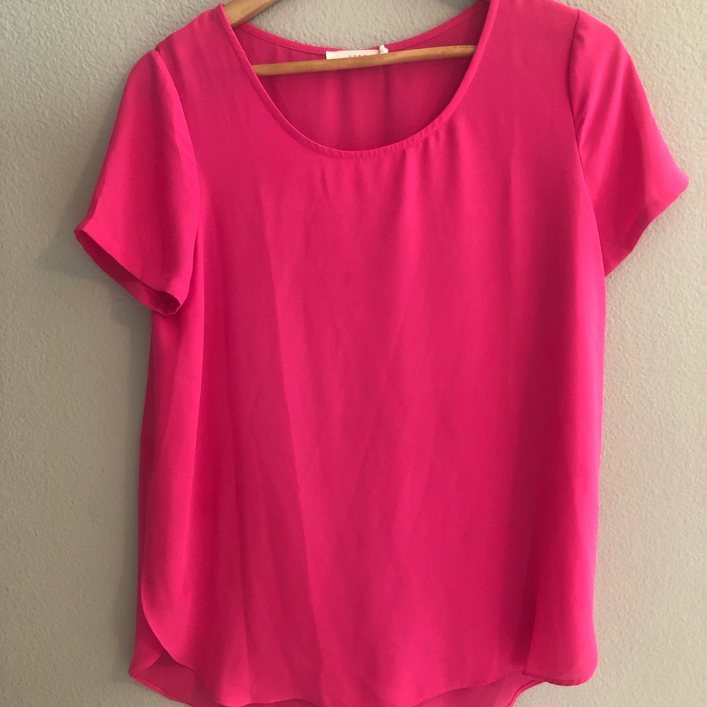 Lush top in bright pink-size small🍭